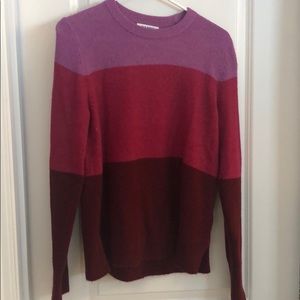 Old Navy sweater